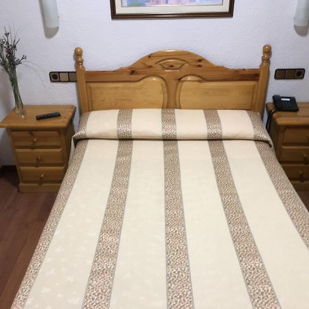 Hotel Pelayo Барселона Екстериор снимка
