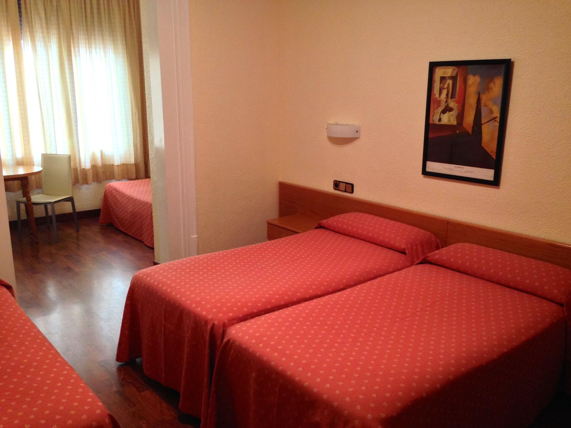 Hotel Pelayo Барселона Екстериор снимка