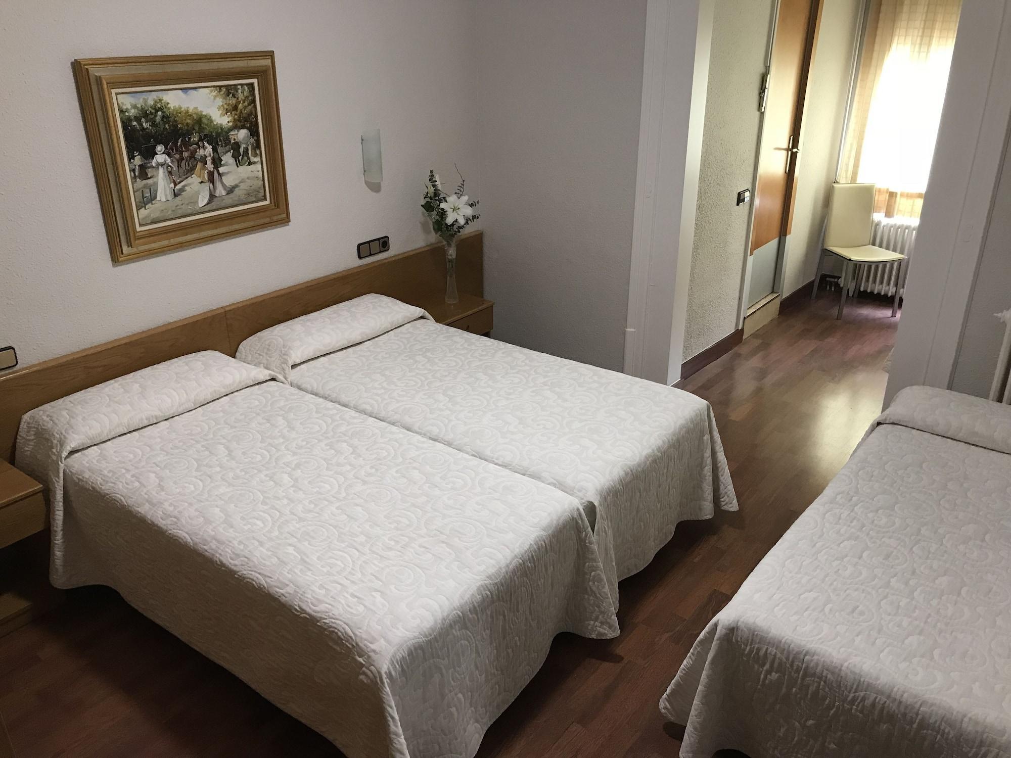 Hotel Pelayo Барселона Екстериор снимка