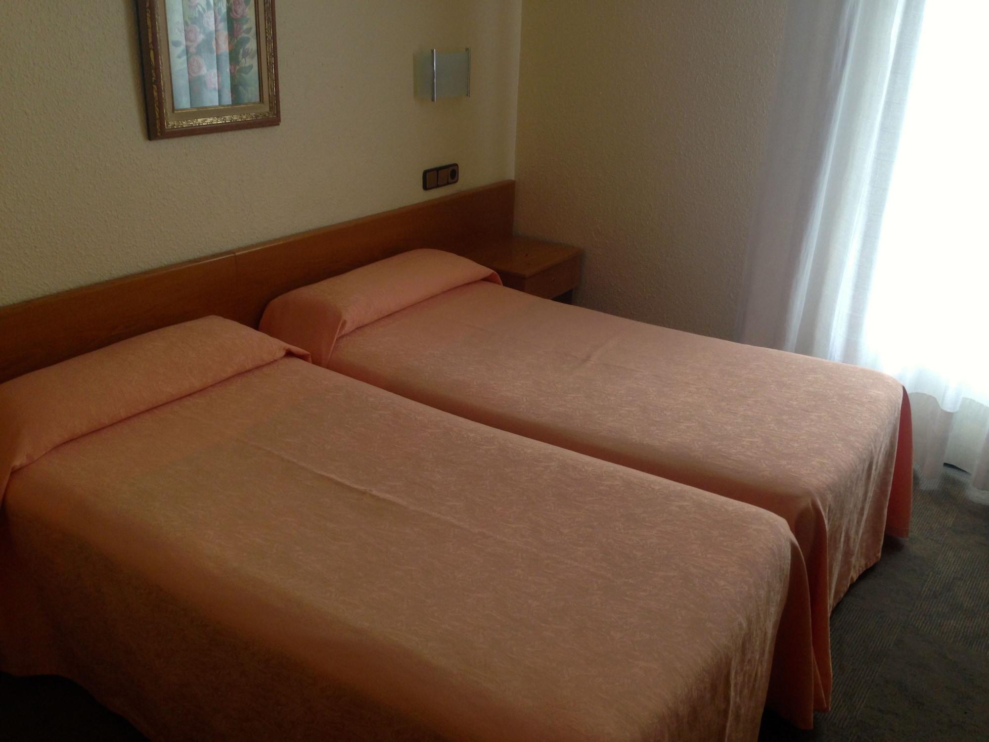 Hotel Pelayo Барселона Екстериор снимка