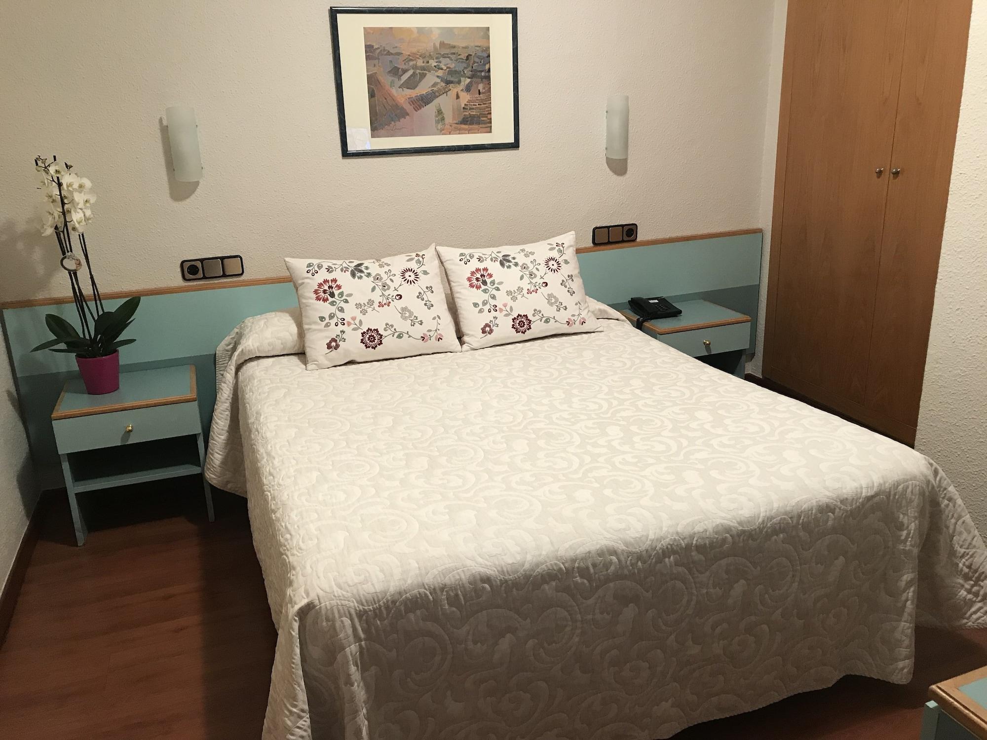 Hotel Pelayo Барселона Екстериор снимка