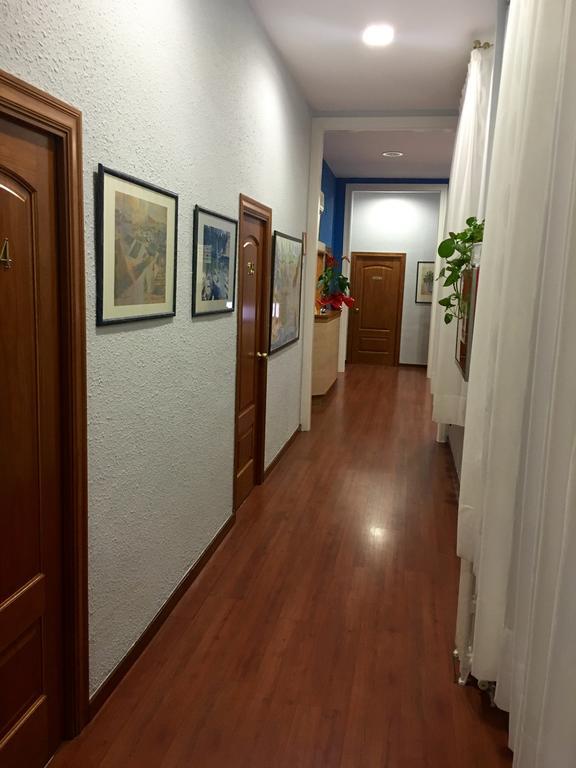 Hotel Pelayo Барселона Екстериор снимка