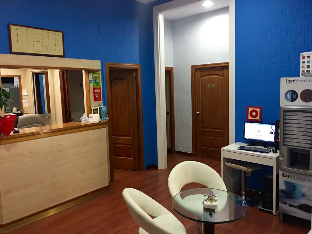 Hotel Pelayo Барселона Екстериор снимка