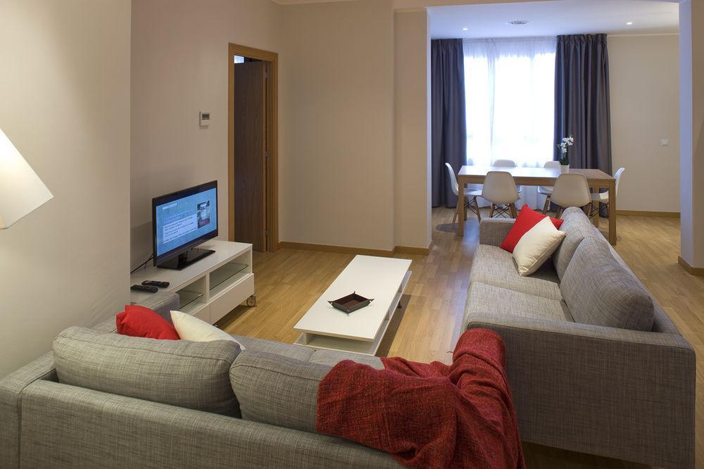 Hotel Pelayo Барселона Екстериор снимка