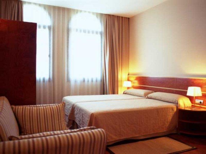 Hotel Pelayo Барселона Екстериор снимка