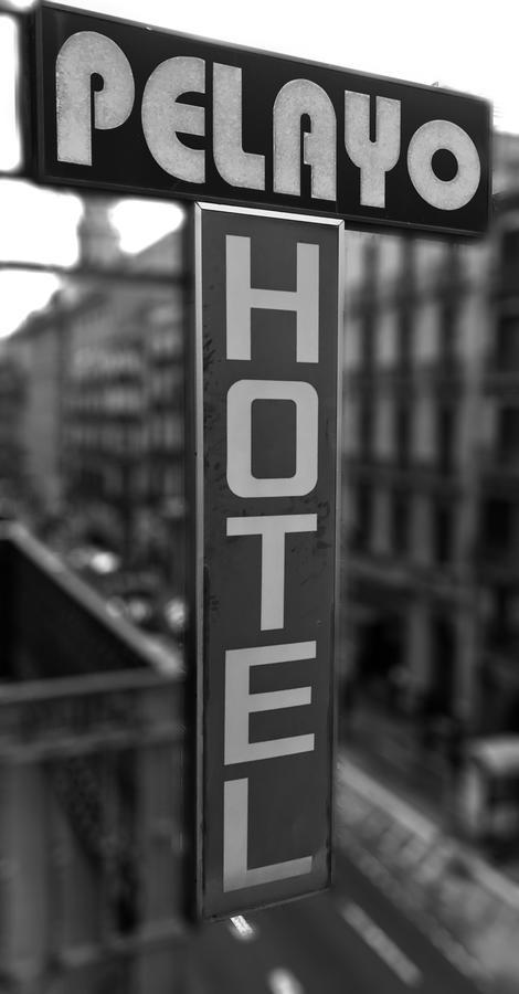 Hotel Pelayo Барселона Екстериор снимка