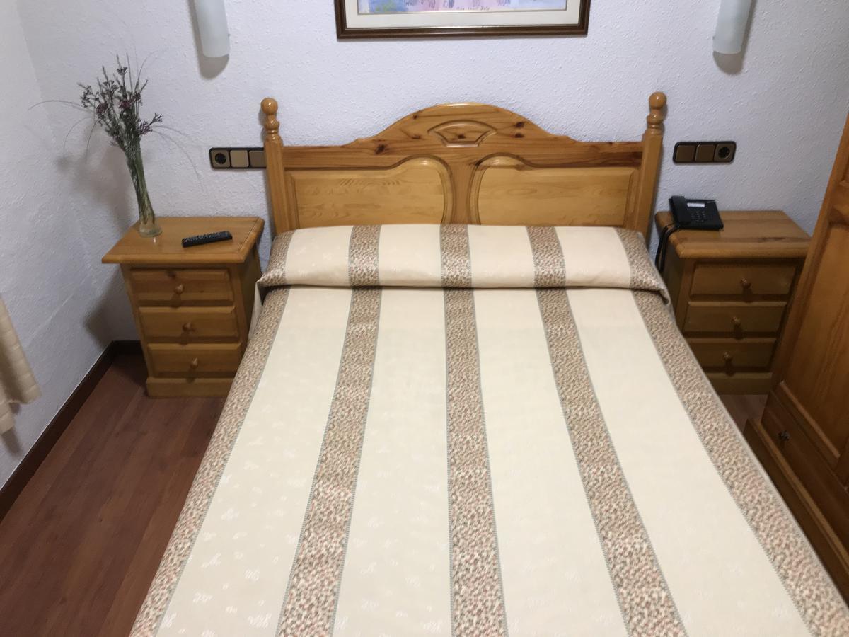 Hotel Pelayo Барселона Екстериор снимка