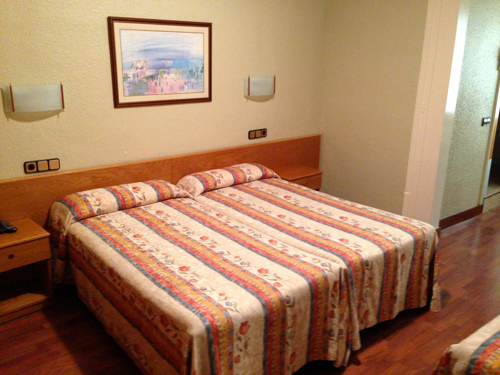 Hotel Pelayo Барселона Екстериор снимка